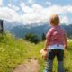 (P) Cum să te pregătești pentru o excursie cu copii la munte?