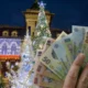 Descoperă prețurile delicioaselor bunătăți de la Târgul de Crăciun din Craiova: Vinul fiert la 10 lei și dulciuri de lux!