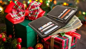 Bugetul românilor pentru cadourile de Crăciun a scăzut comparativ cu 2022