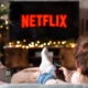 Netflix oferă mai mult decât seriale și filme! Abonamentul cu publicitate surprinde piața