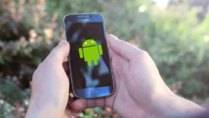 Schimbări majore la ANDROID! Conectivitate prin satelit și alte funcții noi la telefoanele Android 15