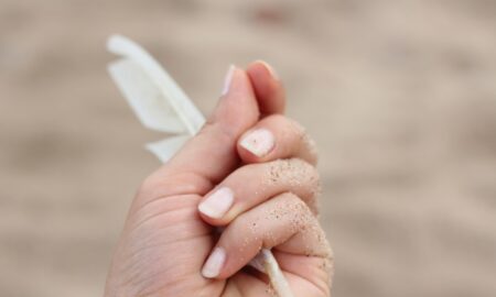 2 – Cum alegi un kit de unghii? Sfaturi utile pentru realizarea unei manichiuri reușite
