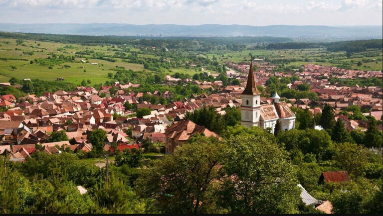 Statiunea din Romania care a renascut. Apele sale trateaza multe boli. Putini stiu de ea, dar e unica in Europa