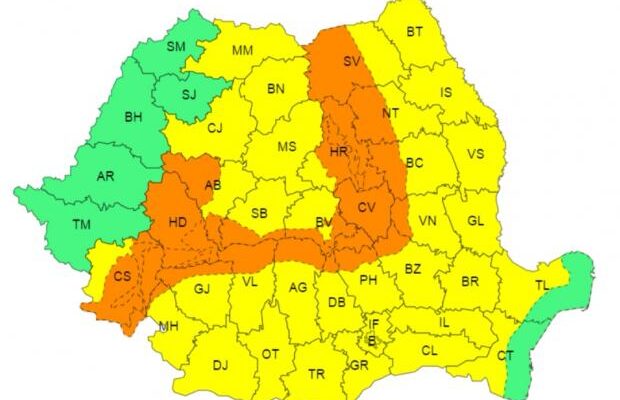 Avertizări meteo de ploi torențiale, vijelii și grindină. Aproape toată țara este sub cod portocaliu și cod galben