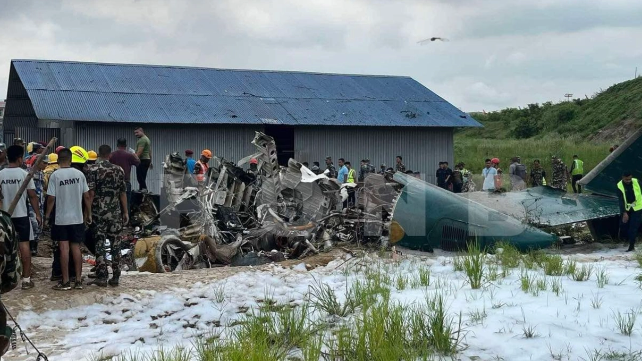 ULTIMĂ ORĂ! Catastrofă aviatică cu toți pasagerii morți. Pilotul singur a scăpat. Prăpădul a fost filmat. Imagini noi VIDEO