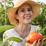 Alimentele ce NU trebuie să lipsească din alimentația femeilor aflate la menopauză, conform Mihaelei Bilic