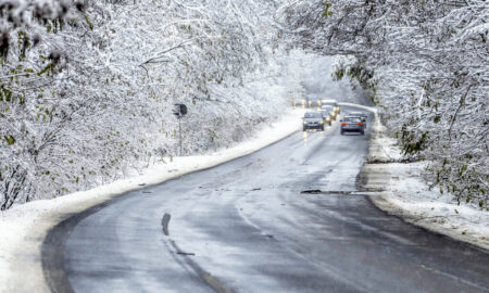 Alerta meteo. Vremea se schimba radical. Meteorologii anunta vijelii, lapovita si ninsori