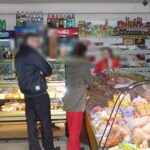 DIALOG MEGA-AMUZANT ÎNTR-O ALIMENTARĂ DIN VASLUI, ÎNTRE VÂNZĂTOARE ȘI O CLIENTĂ ROMÂNCĂ